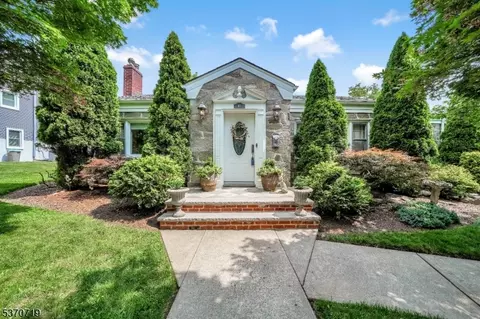 10 Pease Ave, Verona, NJ 07044