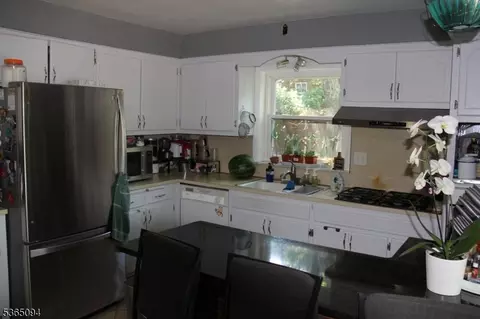 287 Main St, Millburn, NJ 07041 photo 6