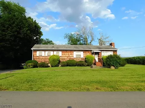 25 Ginter St, Franklin, NJ 07416