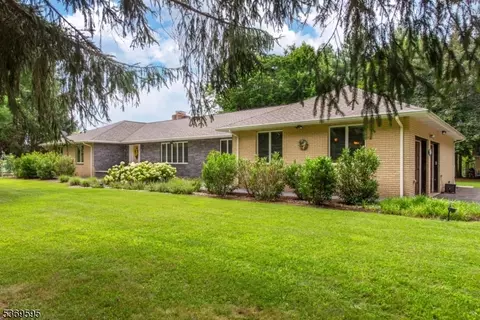 6 Cherry Ln, Blairstown, NJ 07825