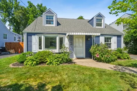 22 Kennedy Rd, Morris Plains, NJ 07950
