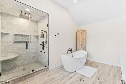56 Bartell Pl, Clark, NJ 07066 photo 18