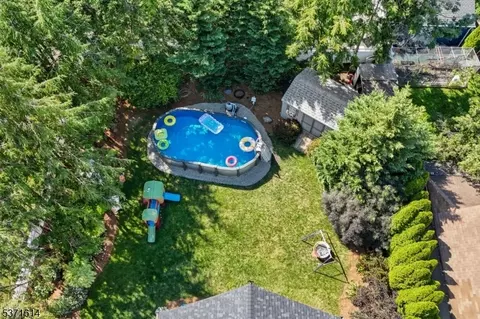 56 Bartell Pl, Clark, NJ 07066 photo 42