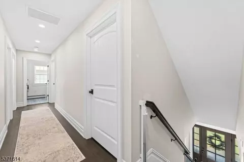56 Bartell Pl, Clark, NJ 07066 photo 24
