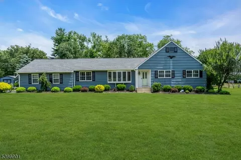 720 Country Club Rd, Bridgewater, NJ 08807