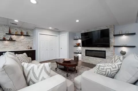 9 Deer Path, Skillman, NJ 08558 photo 28