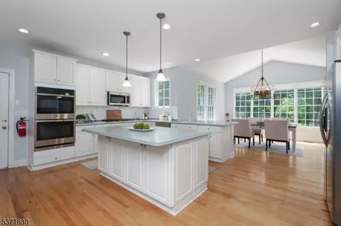 9 Deer Path, Skillman, NJ 08558 photo 5