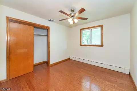 1087 Ratzer Rd, Wayne, NJ 07470 photo 7