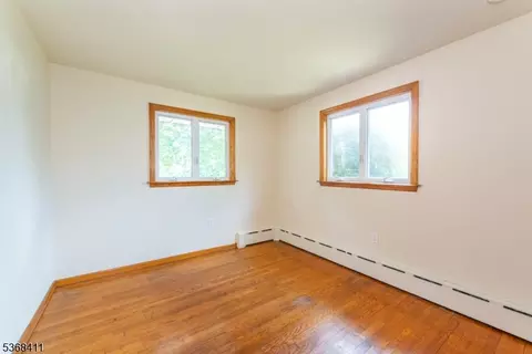 1087 Ratzer Rd, Wayne, NJ 07470 photo 8