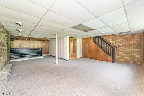1087 Ratzer Rd, Wayne, NJ 07470 photo 14