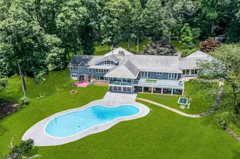 44 Hillcrest Rd, Martinsville, NJ 08836