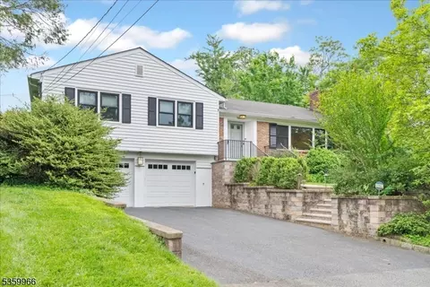 57 High St, Summit, NJ 07901 photo 2