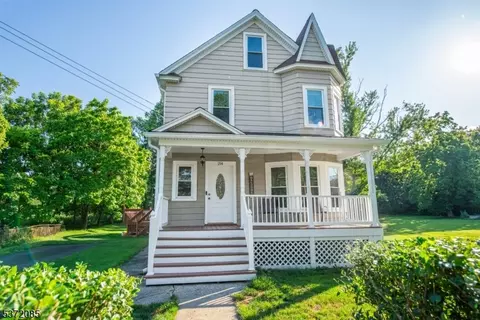 214 Main St Ledge, Ledgewood, NJ 07852