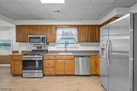 231 Old Rd, Woodbridge Twp, NJ 07077 photo 12