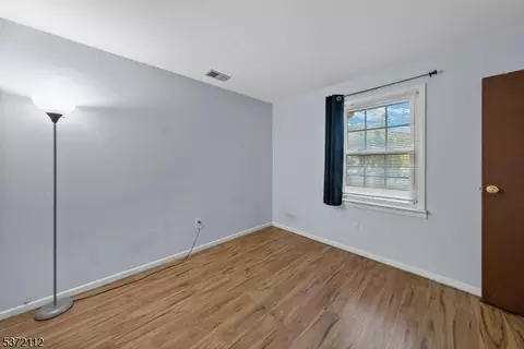 231 Old Rd, Woodbridge Twp, NJ 07077 photo 7