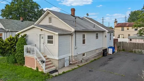 231 Old Rd, Woodbridge Twp, NJ 07077