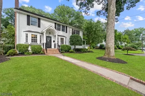 100 Herning Ave, Cranford, NJ 07016