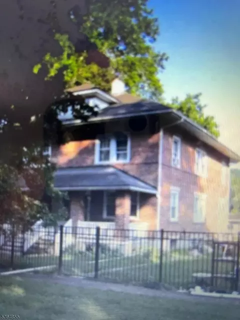 13 Mill Rd, Milford, NJ 08848