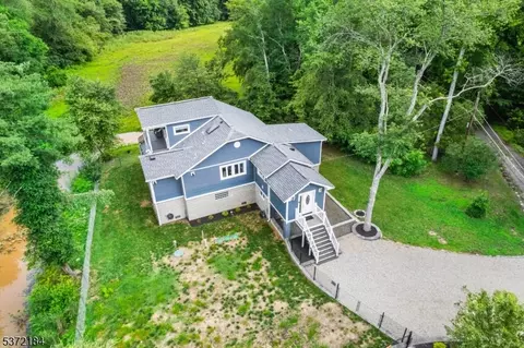 6 Kates Tract, Mount Holly, NJ 08060