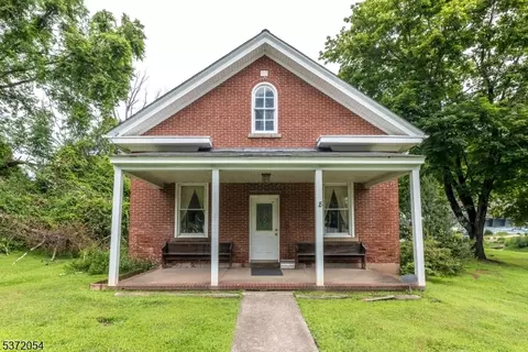 18 Church Rd, Milford, NJ 08848