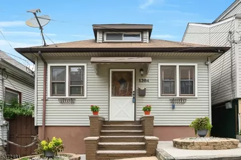 1204 86th St, North Bergen, NJ 07047