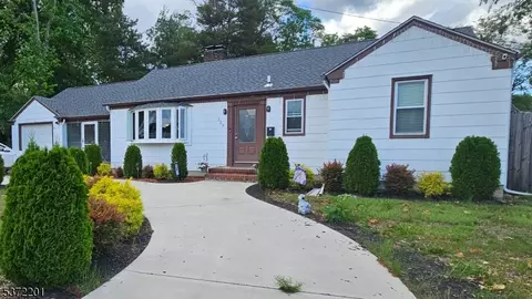 139 Blackwood Rd, Clementon, NJ 08021