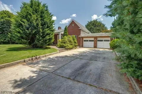294 Fresh Ponds Rd, South Brunswick Twp, NJ 08902