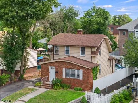 67 Willet St, Bloomfield, NJ 07003