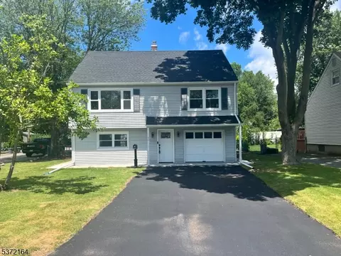 44 Lakeside Ave, Haskell, NJ 07420