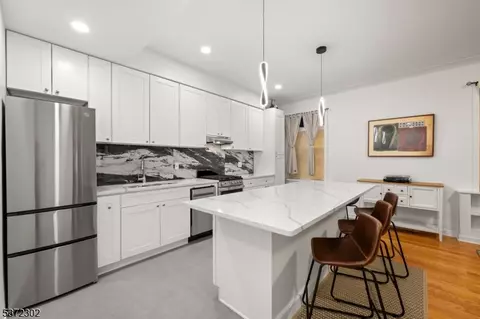 6015 Kennedy Blvd #5A, West New York, NJ 07093