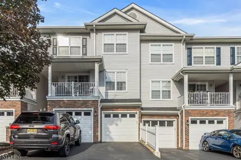 512 Knollwood Ct, Denville, NJ 07834
