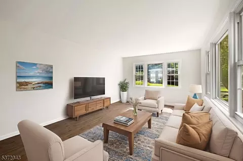 14 Dartmouth Ave, Bridgewater, NJ 08807