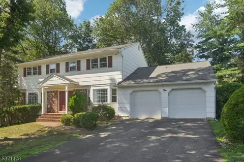 2 Breton Dr, Pine Brook, NJ 07058