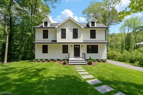 10 Newton Ave, Stanhope, NJ 07874