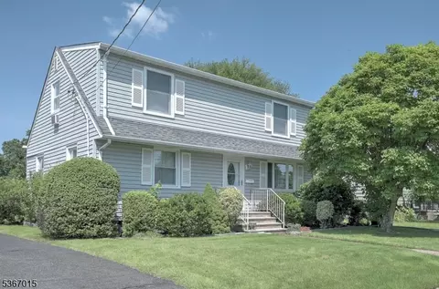 23 Bromley Pl, Bloomfield, NJ 07003