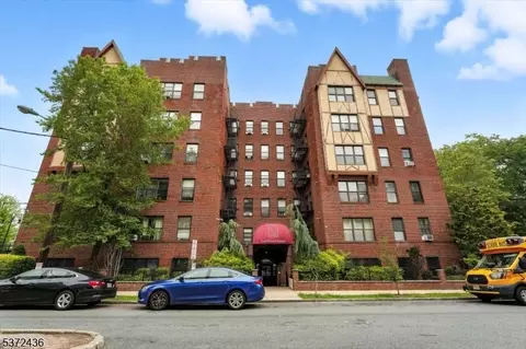 5 Pomona Ave #3C, Newark, NJ 07112