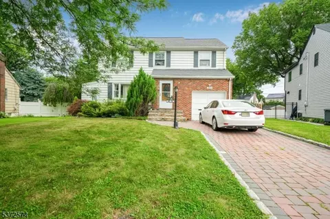 1893 Arbor Ln, Union, NJ 07083