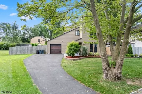 25 Pennington Rd, East Windsor Twp, NJ 08520