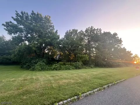24 Liberty Corner Rd, Warren Twp, NJ 07059