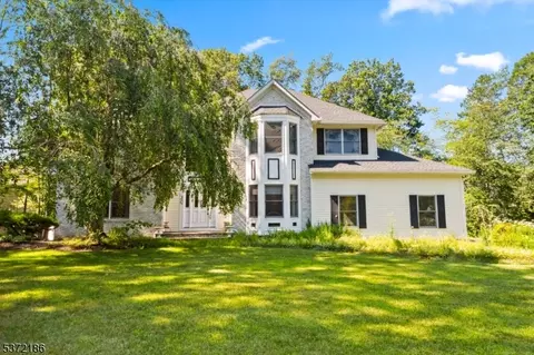 11 Darlington Dr, Rockaway Twp, NJ 07866