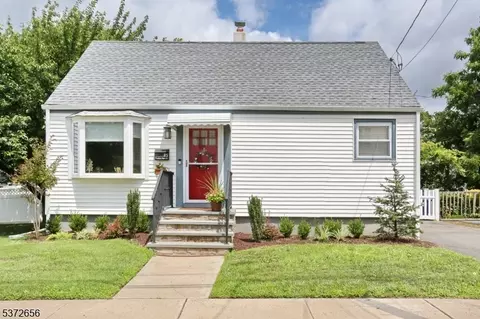 25 Parker Ave, Hawthorne, NJ 07506