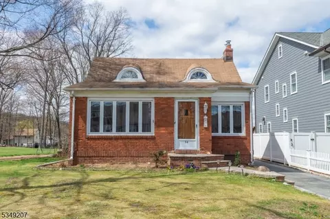 34 Center Ave, Cedar Grove, NJ 07009