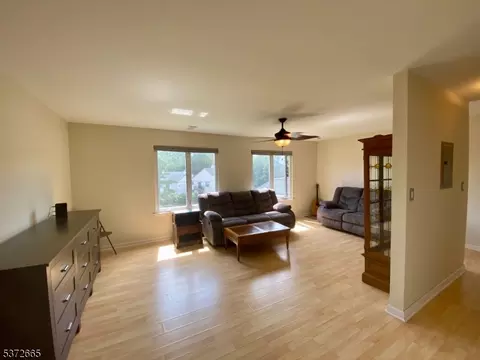 6106 Audubon Ct, Stanhope, NJ 07874