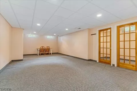 33 Gates Pl, Wayne, NJ 07470 photo 33