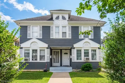 18 Hillairy Ave, Morristown, NJ 07960