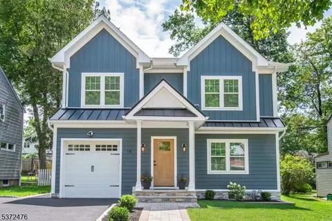 19 Brentwood Dr, Verona, NJ 07044