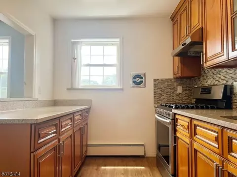 37 Atherton Ct # A, Wayne, NJ 07470 photo 7