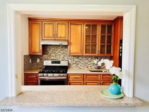 37 Atherton Ct # A, Wayne, NJ 07470 photo 19