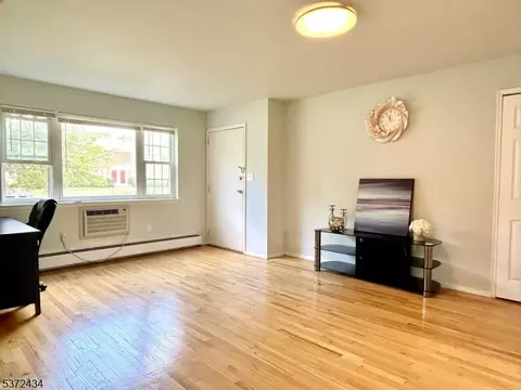 37 Atherton Ct # A, Wayne, NJ 07470 photo 9