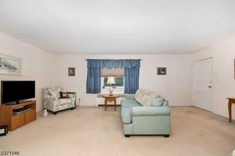 88 Troy Dr # D, Springfield, NJ 07081 photo 5